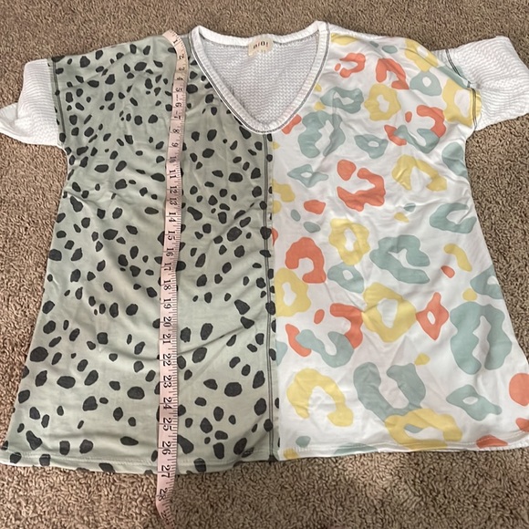 NEW‼️💕IVORY SAGE ANIMAL PRINT WAFFLE 💕- top - Picture 2 of 3